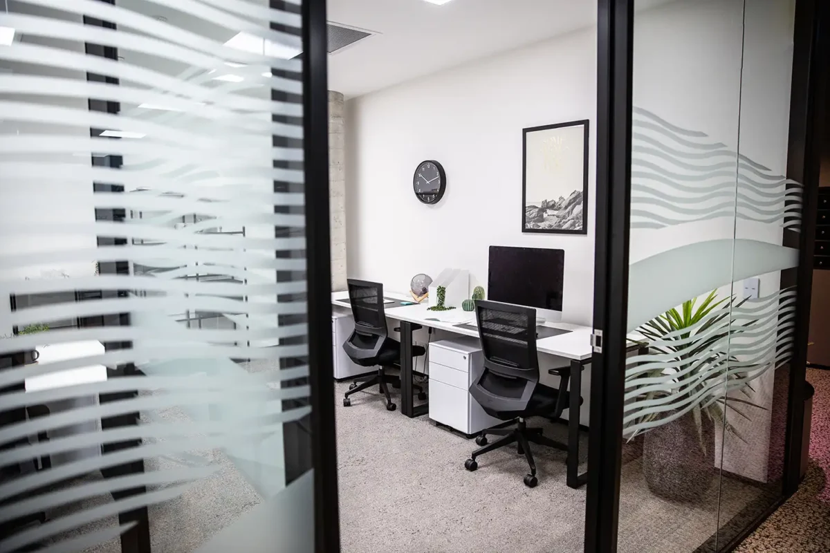 STANDARD Straight Desk - Image 4